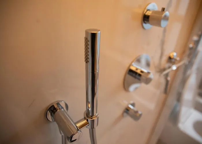 Grand Monumental Lägenhet *